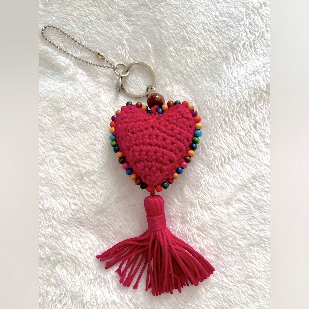 the Sak Heart Keychain